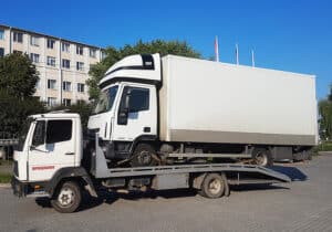 евакуація вантажівок